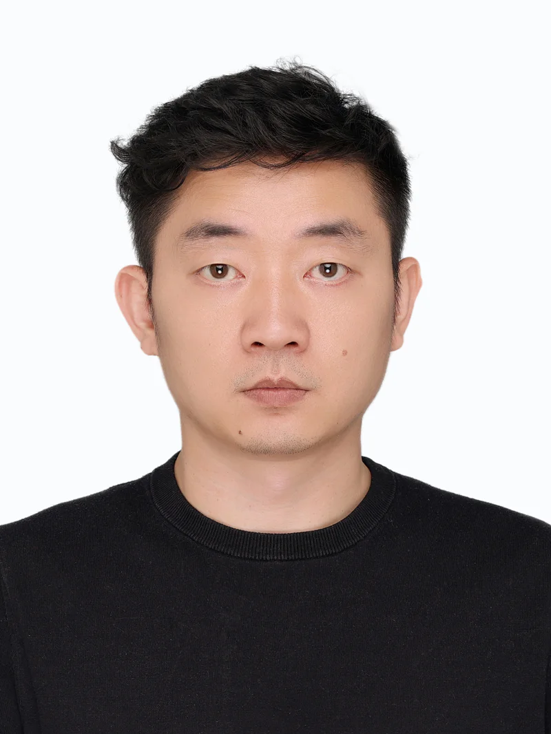 Leon, fabric sales contact at Xinchuangda Textile